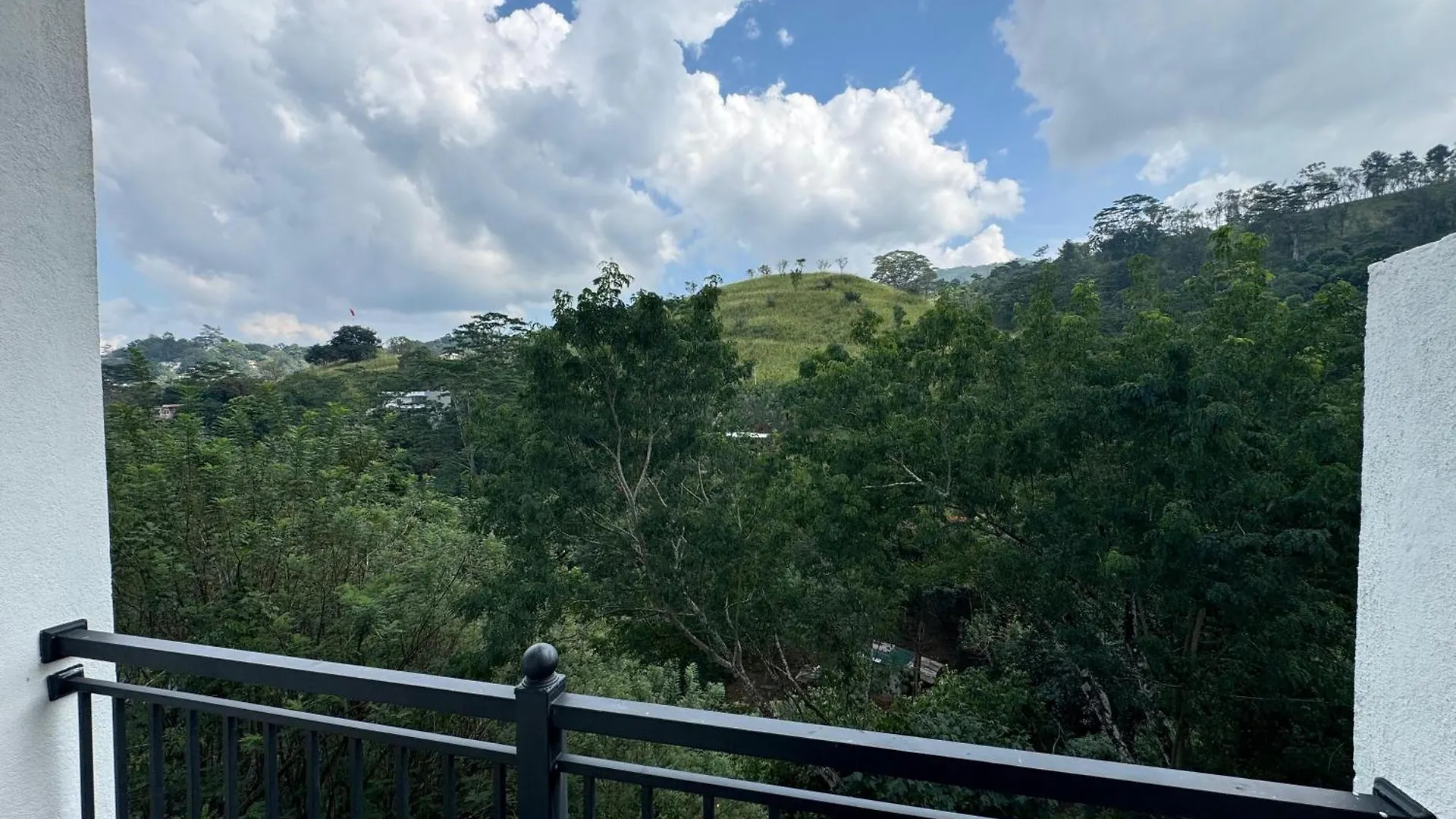 Kandy Alpine Breeze Sri Lanka