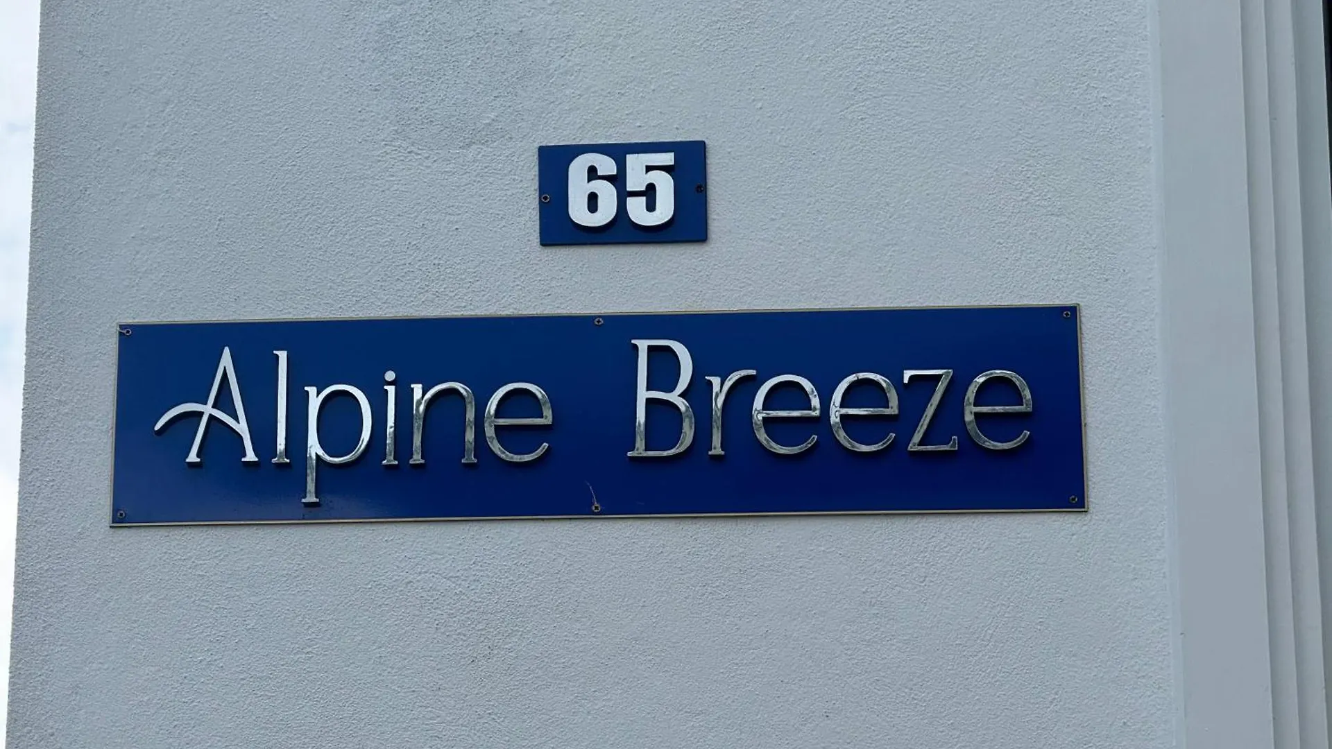 Kandy Alpine Breeze Bed & Breakfast