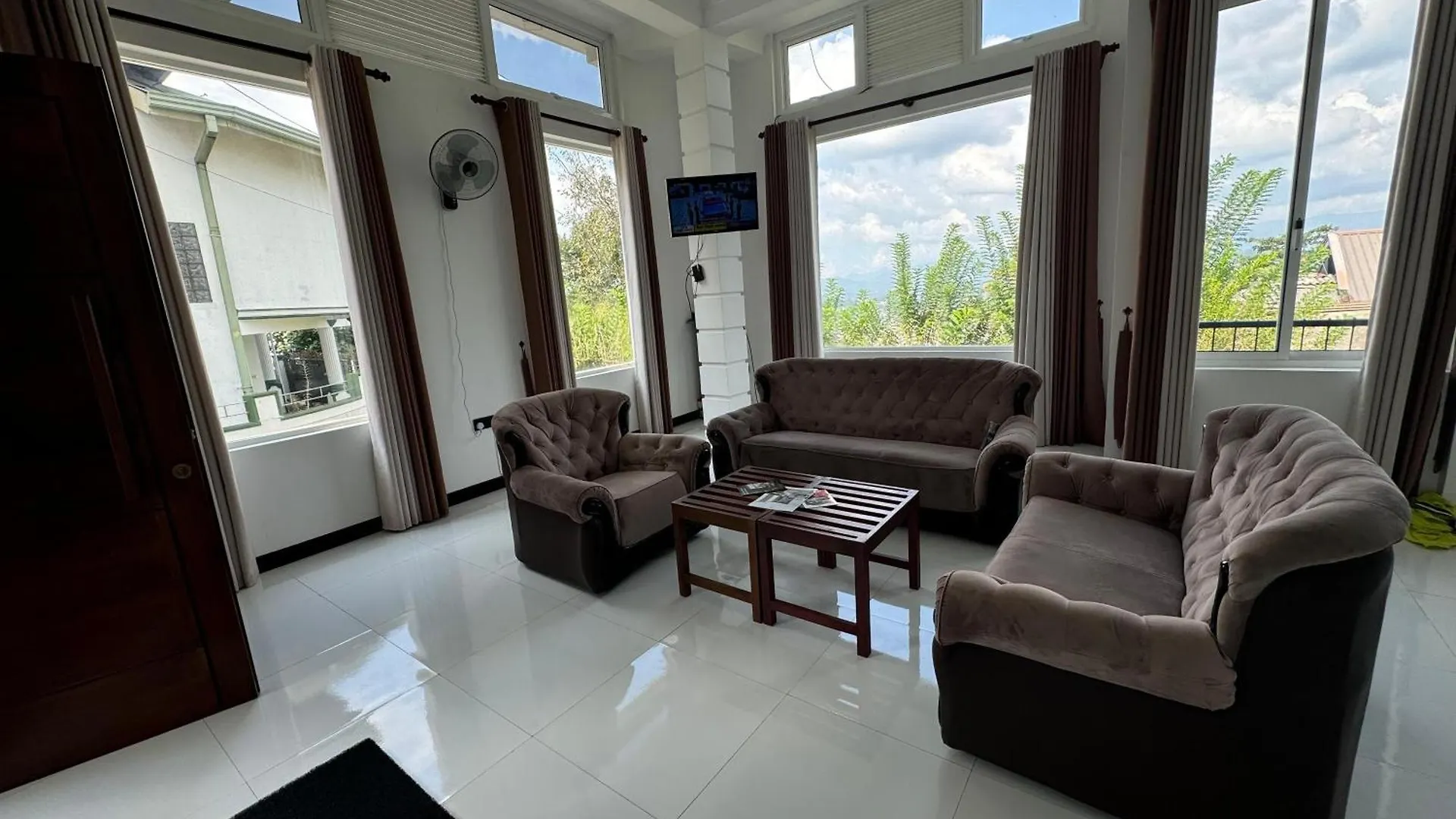 Kandy Alpine Breeze Bed & Breakfast